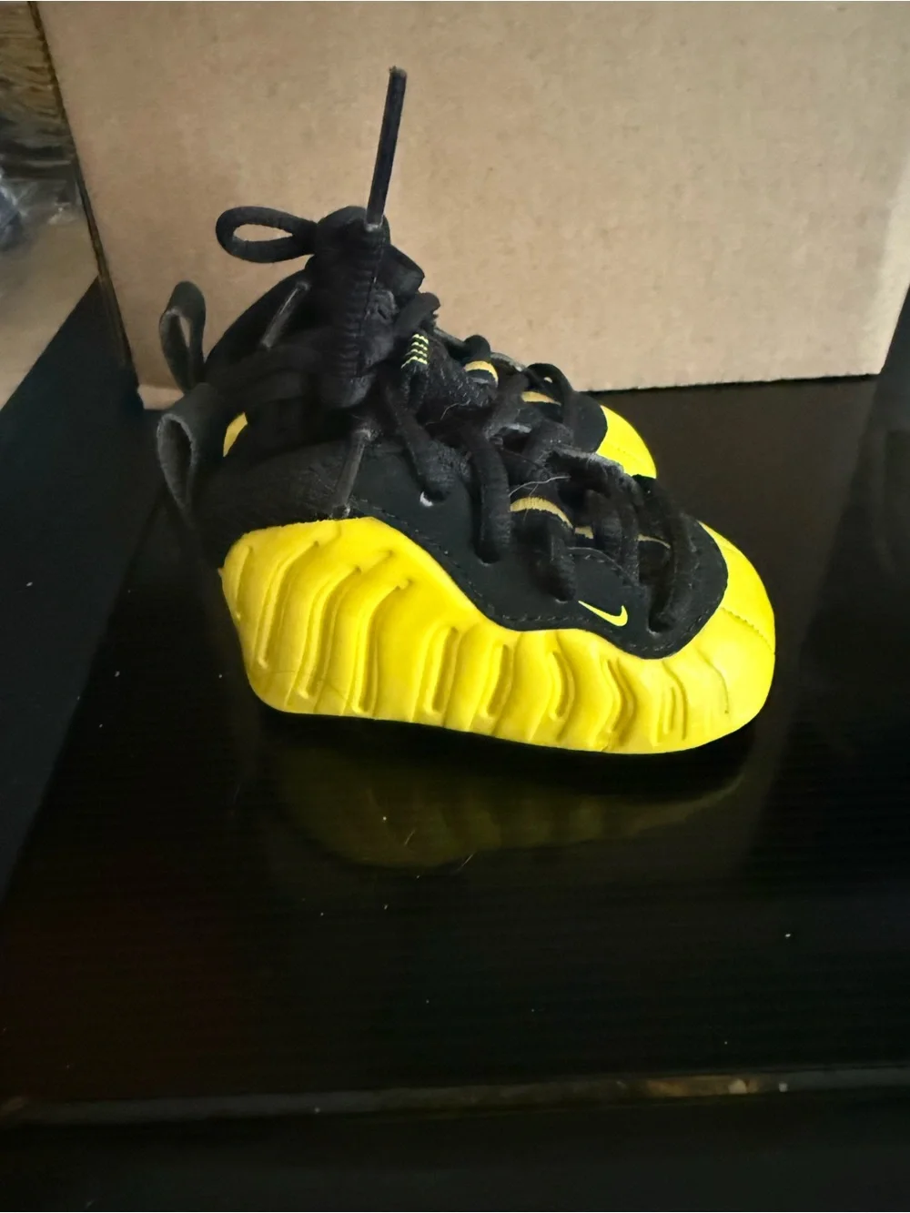 Infant Nike shoes size 1c